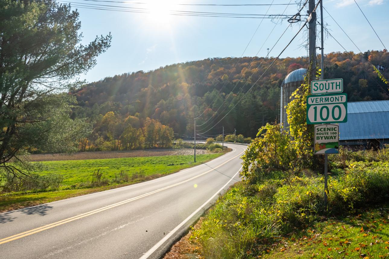 Exploring the Beauty of Scenic Drives Through the Green Mountains 4 Rt100%20pic%202